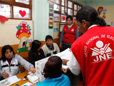 JNE invoca a peruanos a votar para evitar multas