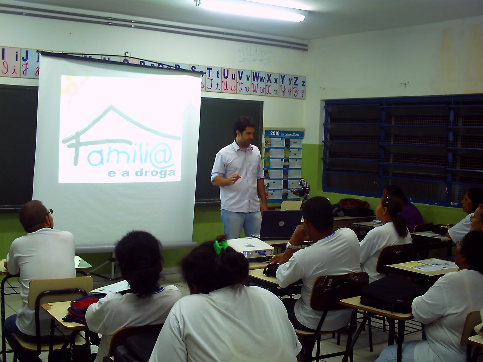 MOVIMENTO "SOU FELIZ SEM DROGAS": ESCOLA MUNICIPAL CIRO EXEL MAGRO