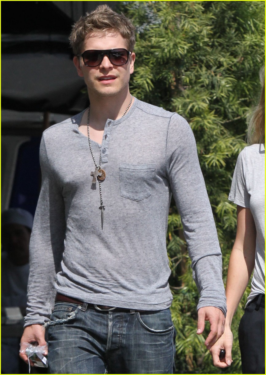 Stars Hollow Hi Logan...heard from Rory lately?