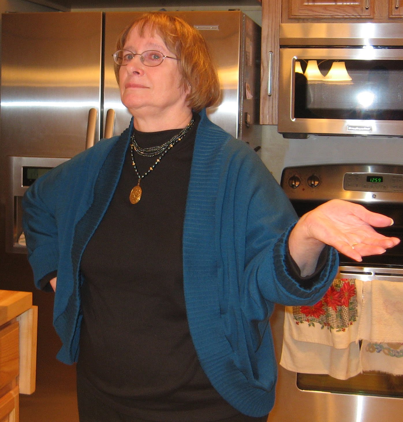 [HotPatterns+Slinky+Shrug2.jpg]