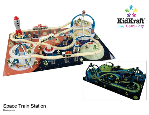  Christmas Toy - Kidkraft Deluxe Glow In The Dark Space Train Station