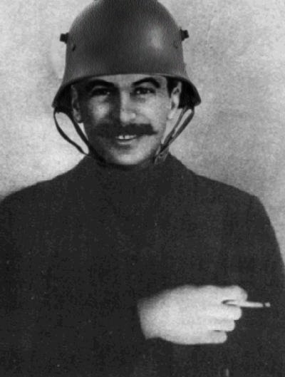 [Stalincascogrande.jpg]