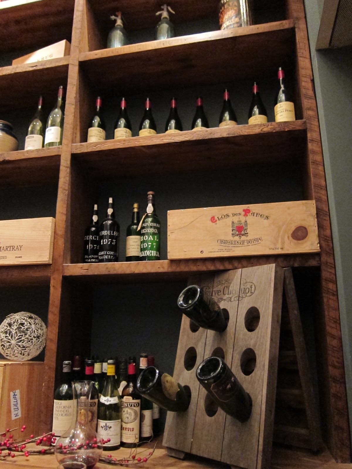 Greedy Diva 2850 Wine & Kitchen