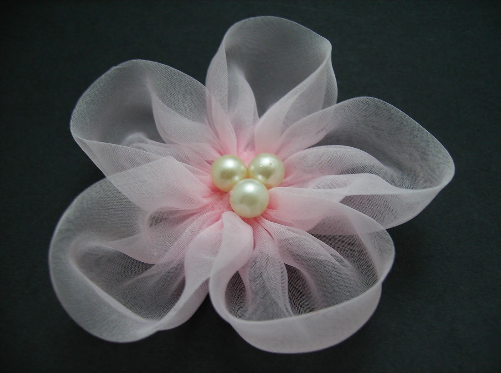 new-fabric-flowers-bumbleberries-boutique