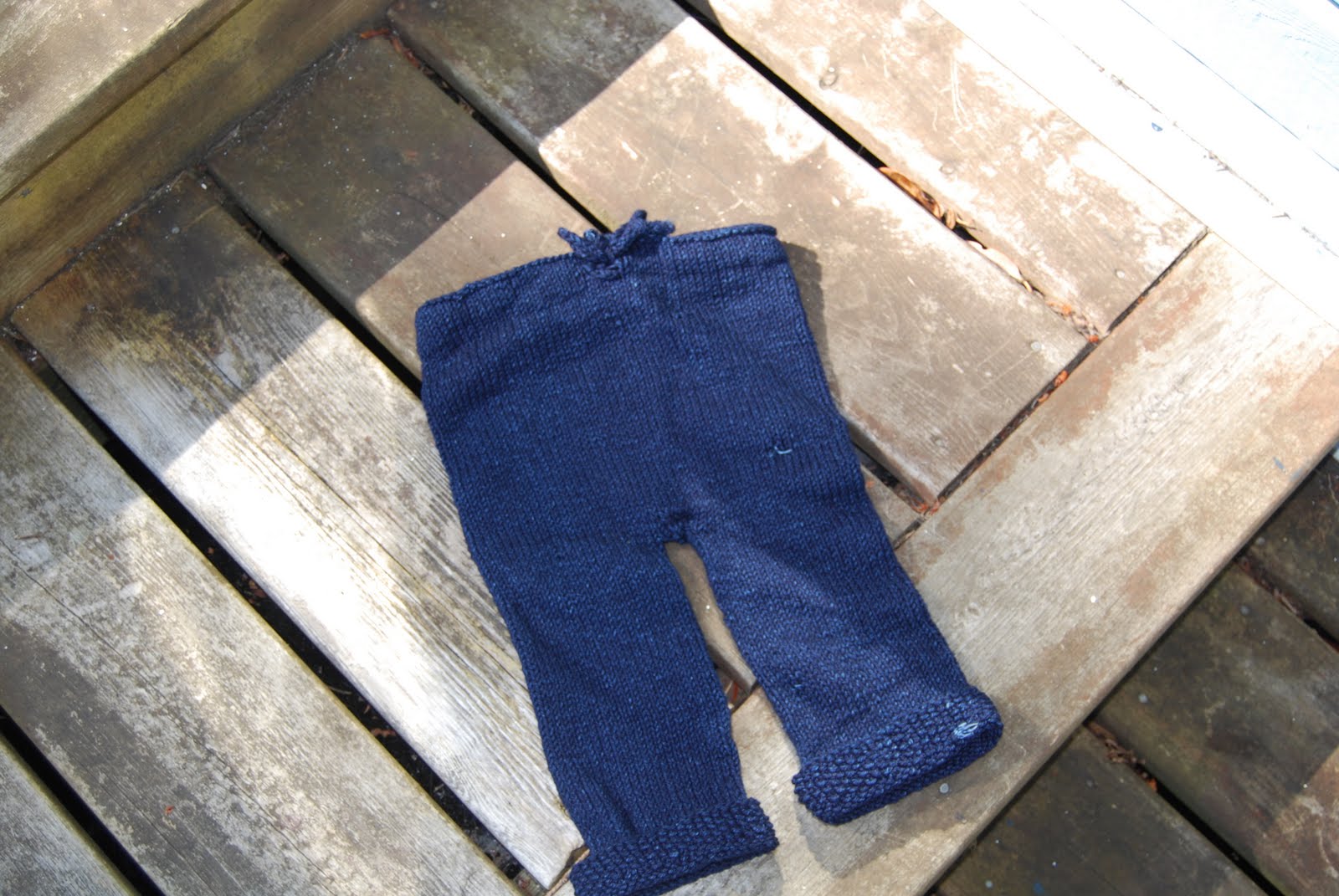 Blog Veil and Knitted “jeans” for Nola