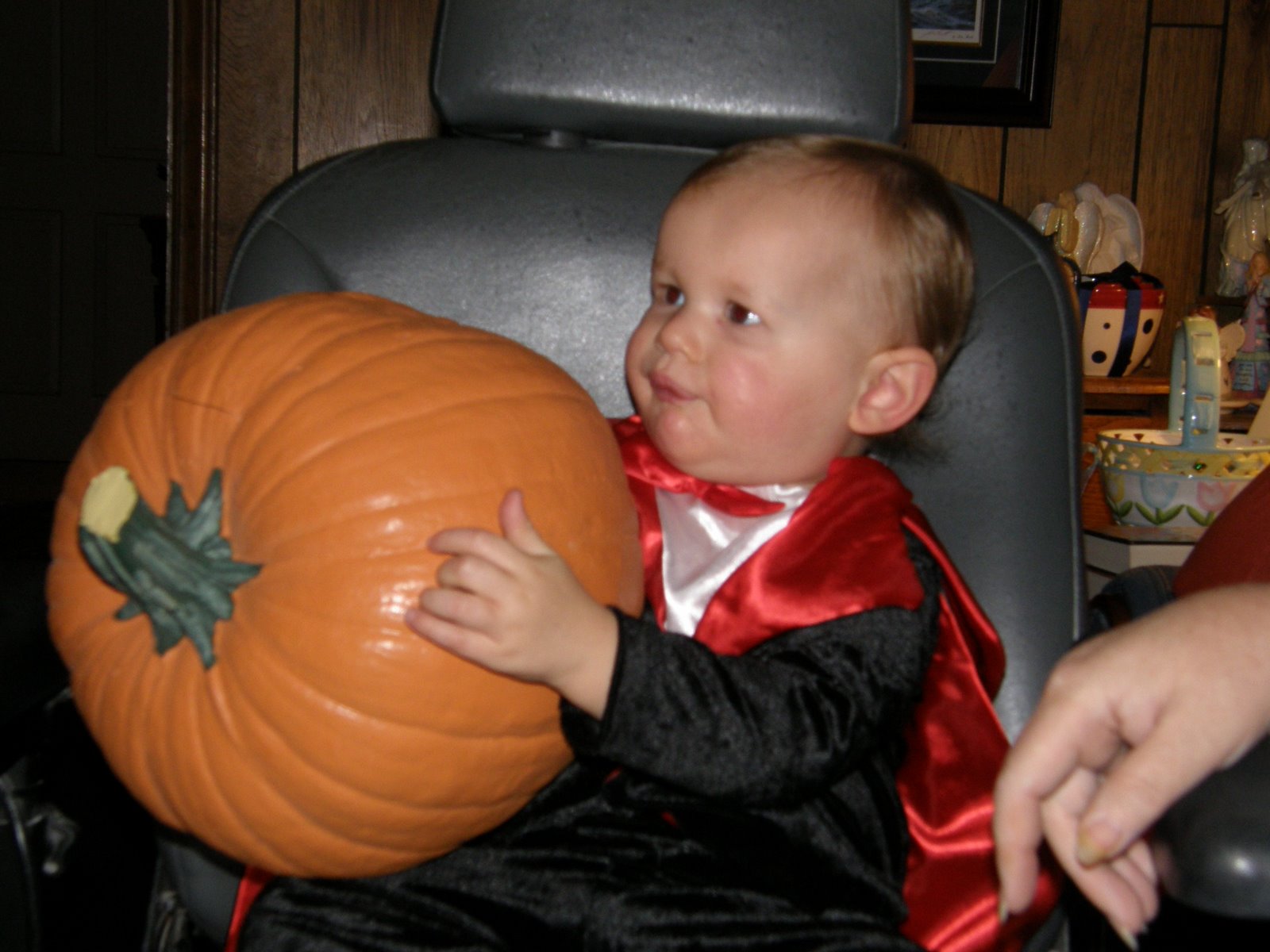 [PatrickDracula4.JPG]