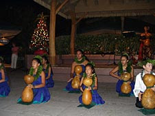 Keiki hula at Hawaii Christmas vacation