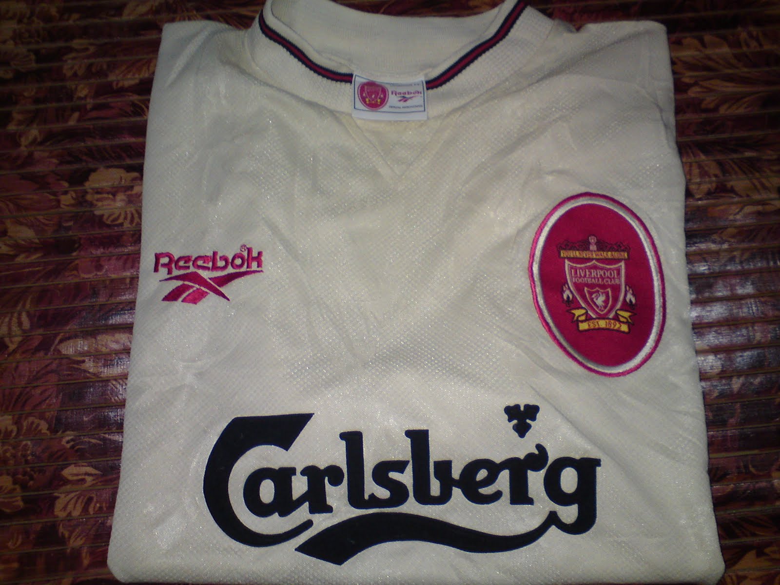 liverpool 96 on shirt