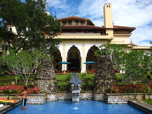 The Hills & Bung Ciil - Dedi Sjahrir Panigoro