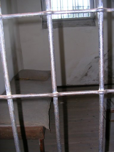 [solitary+confinement]