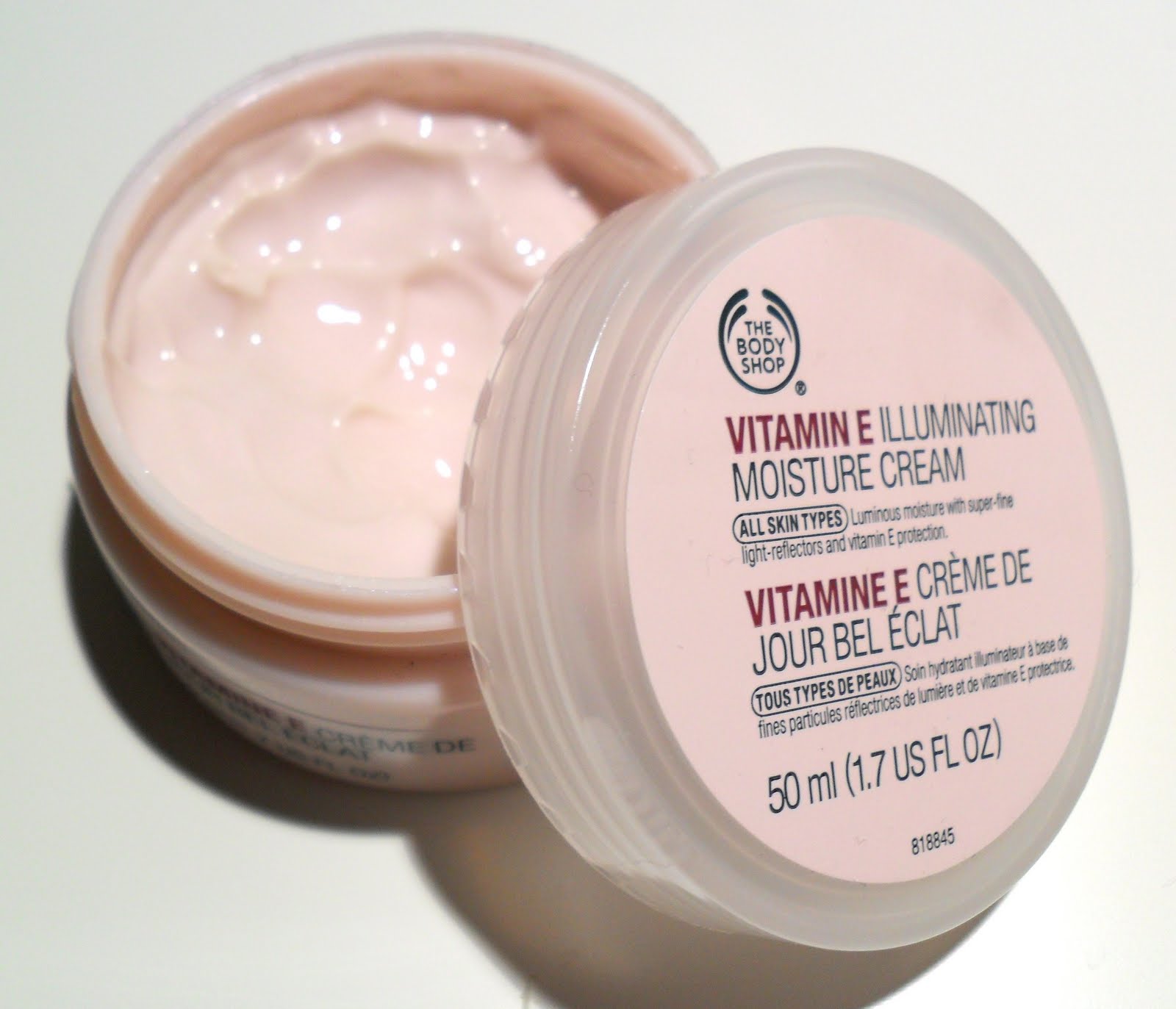 vitamin e illuminating moisture cream