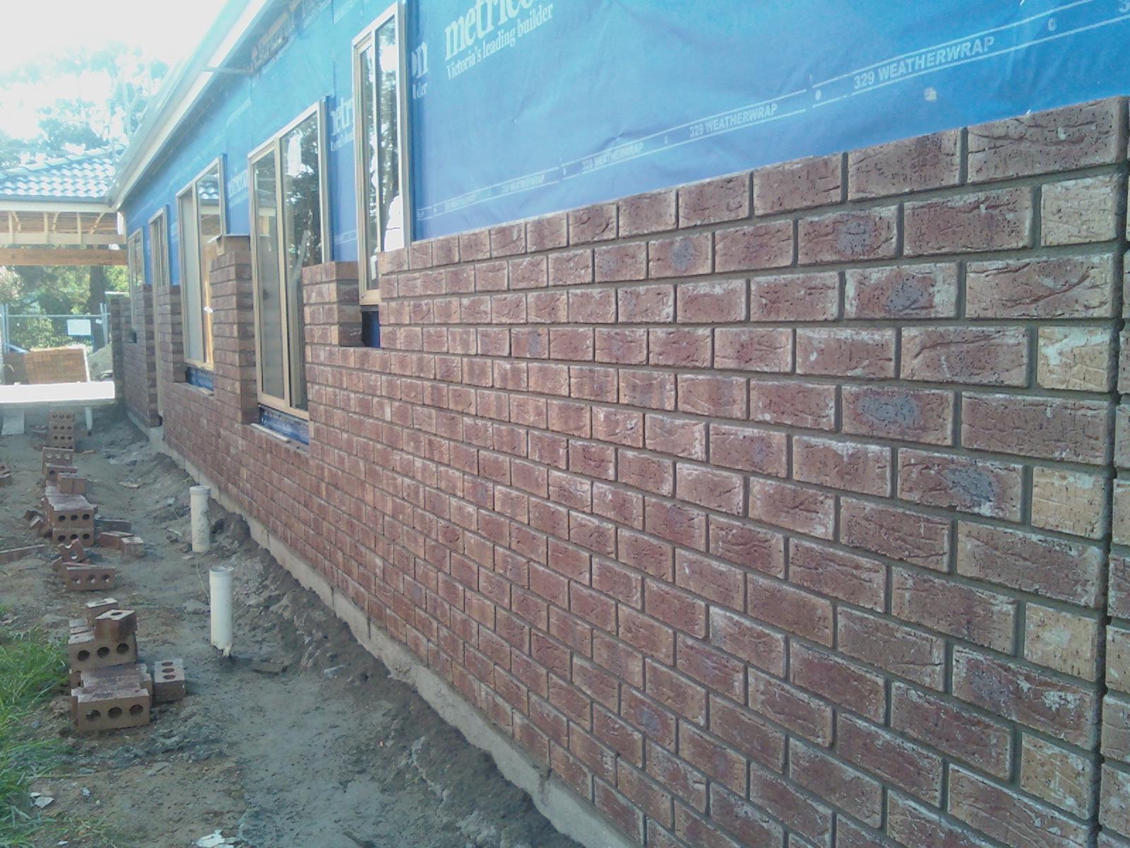 Metricon Jasper 37 Build (Vic) Site preparation, retaining wall, slab , frame and roof