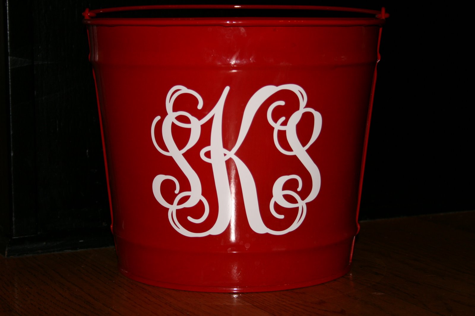 [must-have+monogram+red]