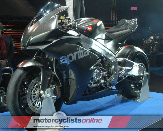 [1aprilia_rsv4_004.jpg]