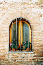 Montepulciano window