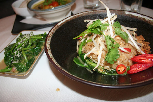 Pad Thai and steamed greens.