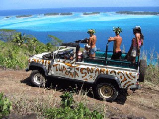 [4x4_safari3_320w_33k.jpg]