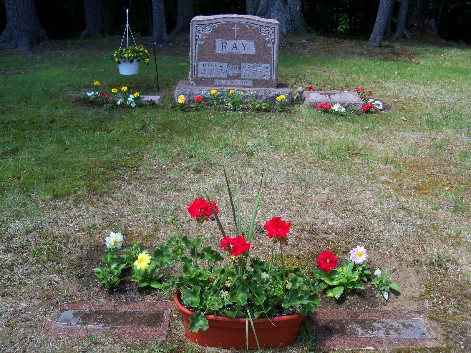 LIZZIES RAGGS PRIMITIVES planting flowers at cemetery