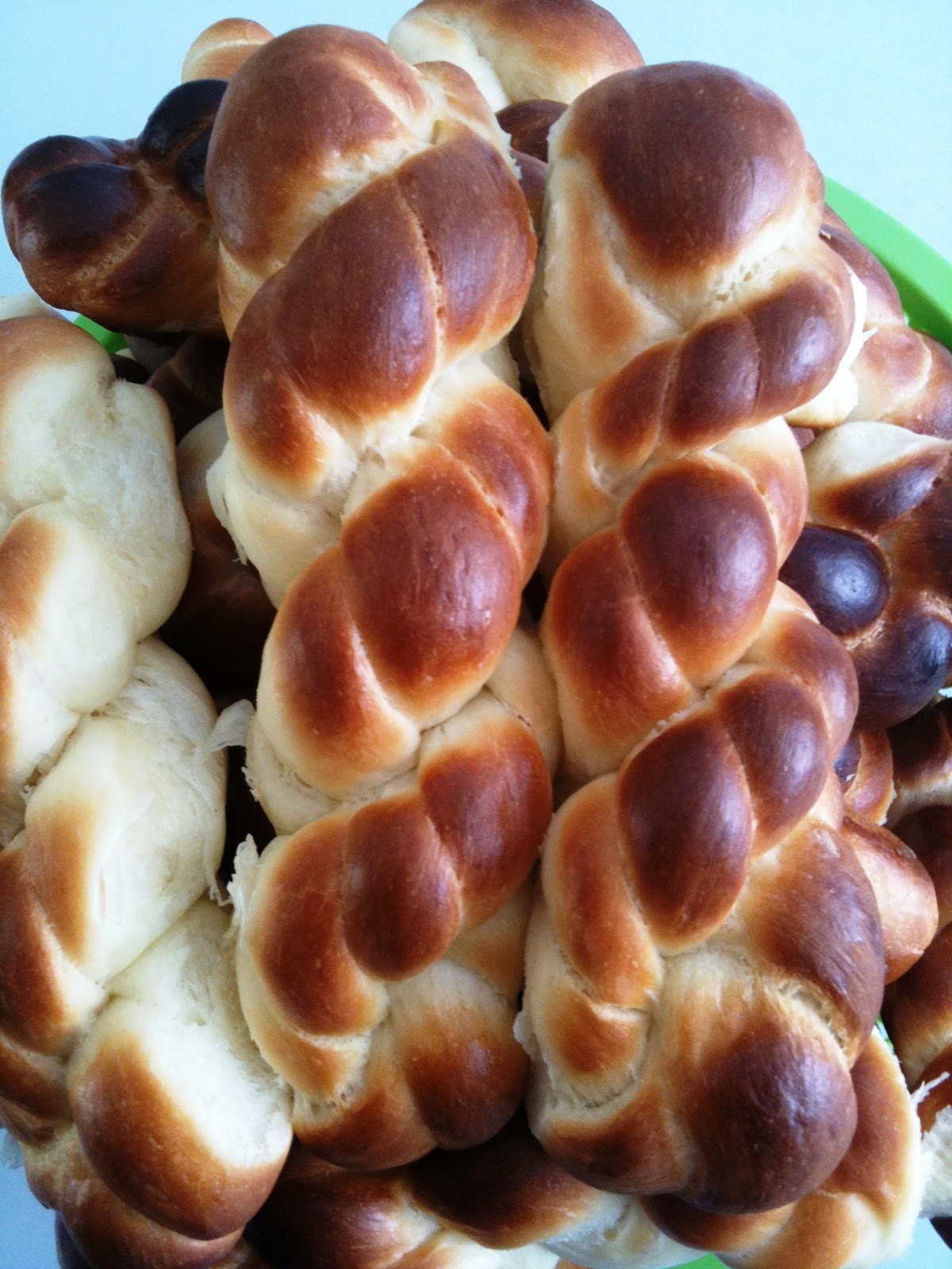 Mama Bea: Homemade Sweet Bread
