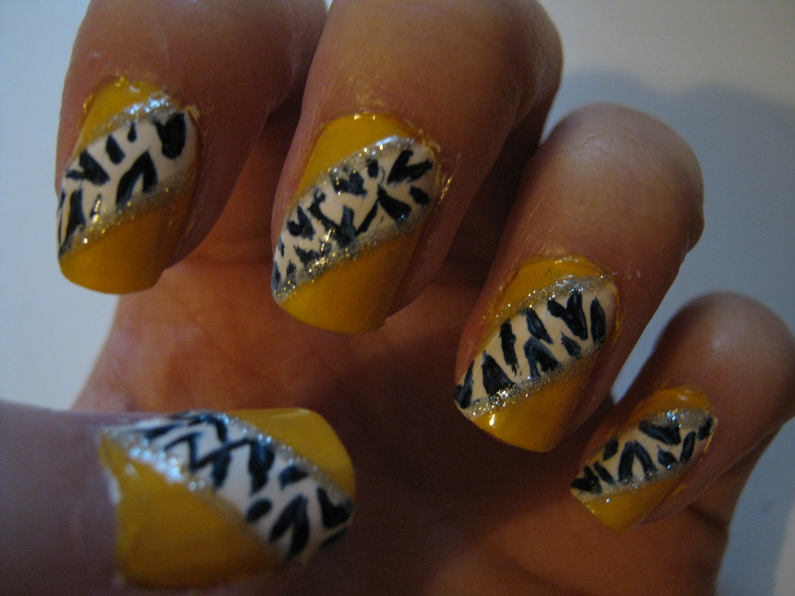 Nail Art Design Yellow Zeba Nails