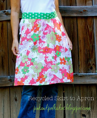 12 Days of Handmade Christmas Tutorials Day 7 {Aprons} - life{in}grace