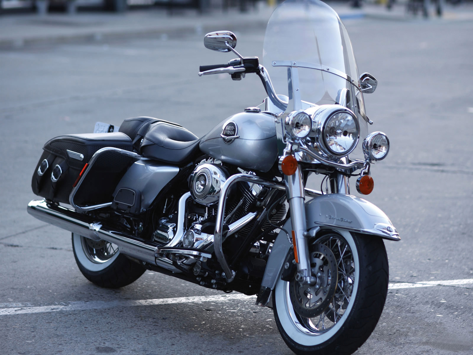 Harley Davidson: Harleydavidson FLHRC Road King Classic (2010)