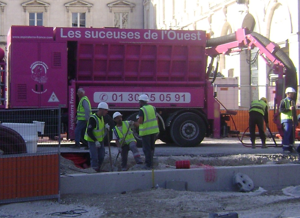 Le Ravi: Le camion rose