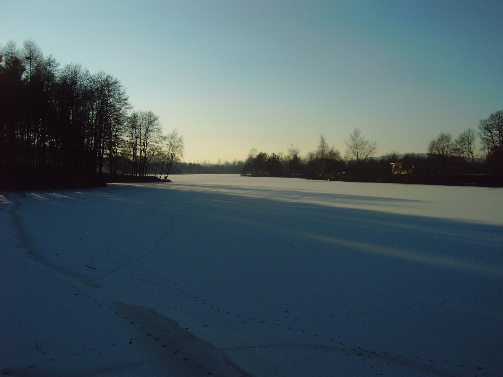 [etang+hivres.JPG]