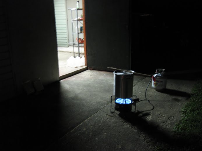 [Brewing+Outside.jpg]