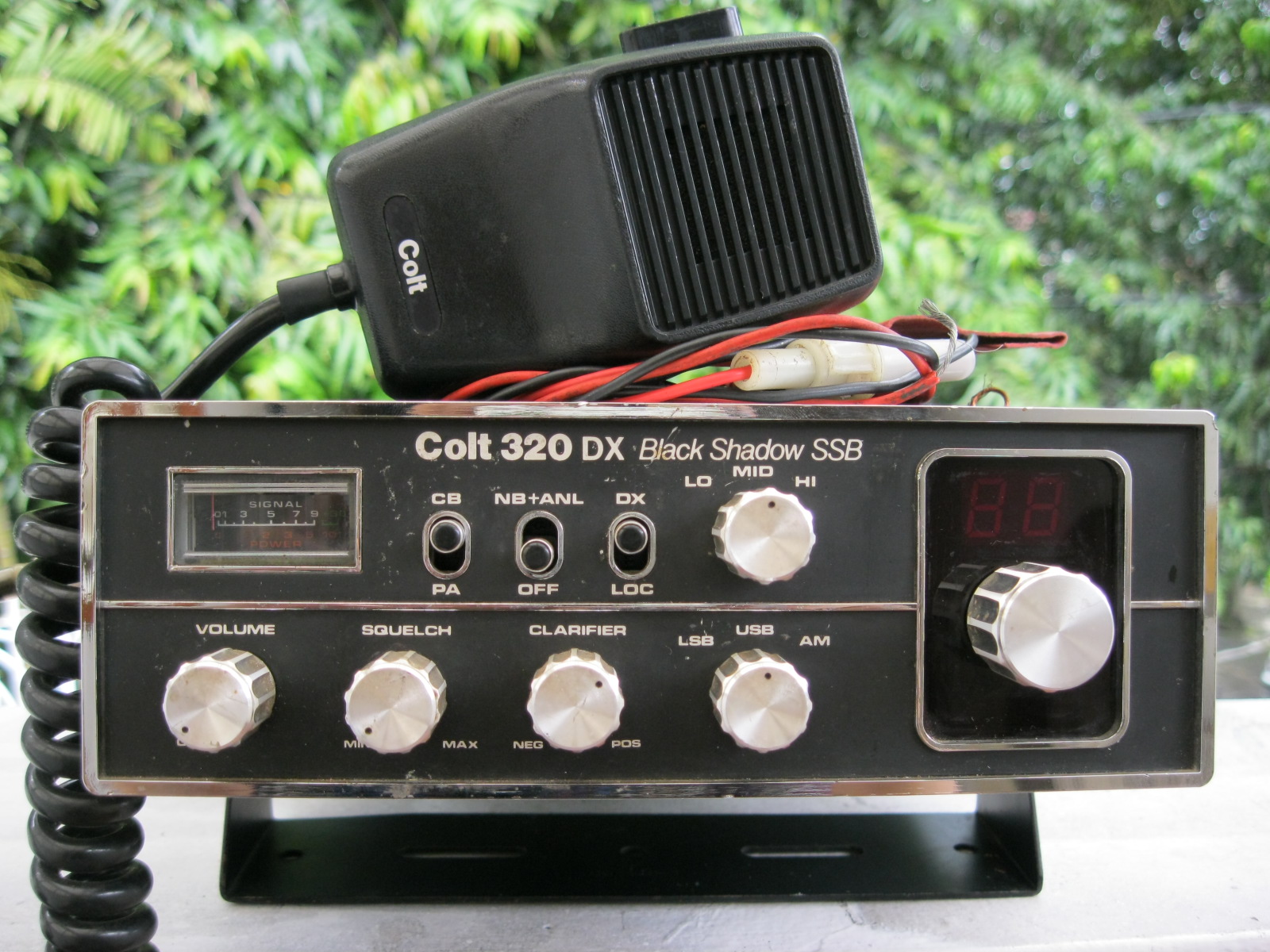 dbest-radio: CB colt 320DX Black Shadow SSB terjual