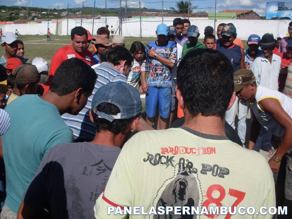 [Violencia+entre+torcidas+01.JPG]