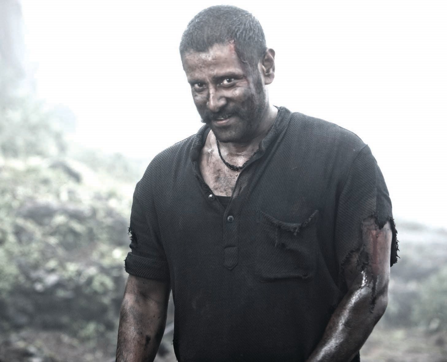 South Movies: Ravanan Movie Gallery