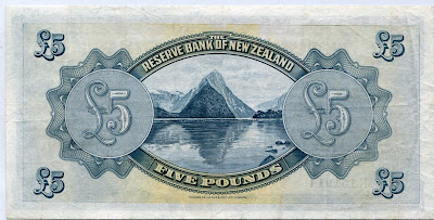 World Currency New Zealand 5 Pounds banknote Milford Sound and Mitre Peak