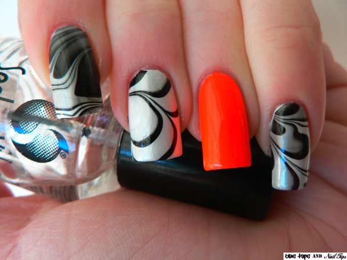Blue Tape and Nail Tips: Black and White for Halloween and a Nail Tip