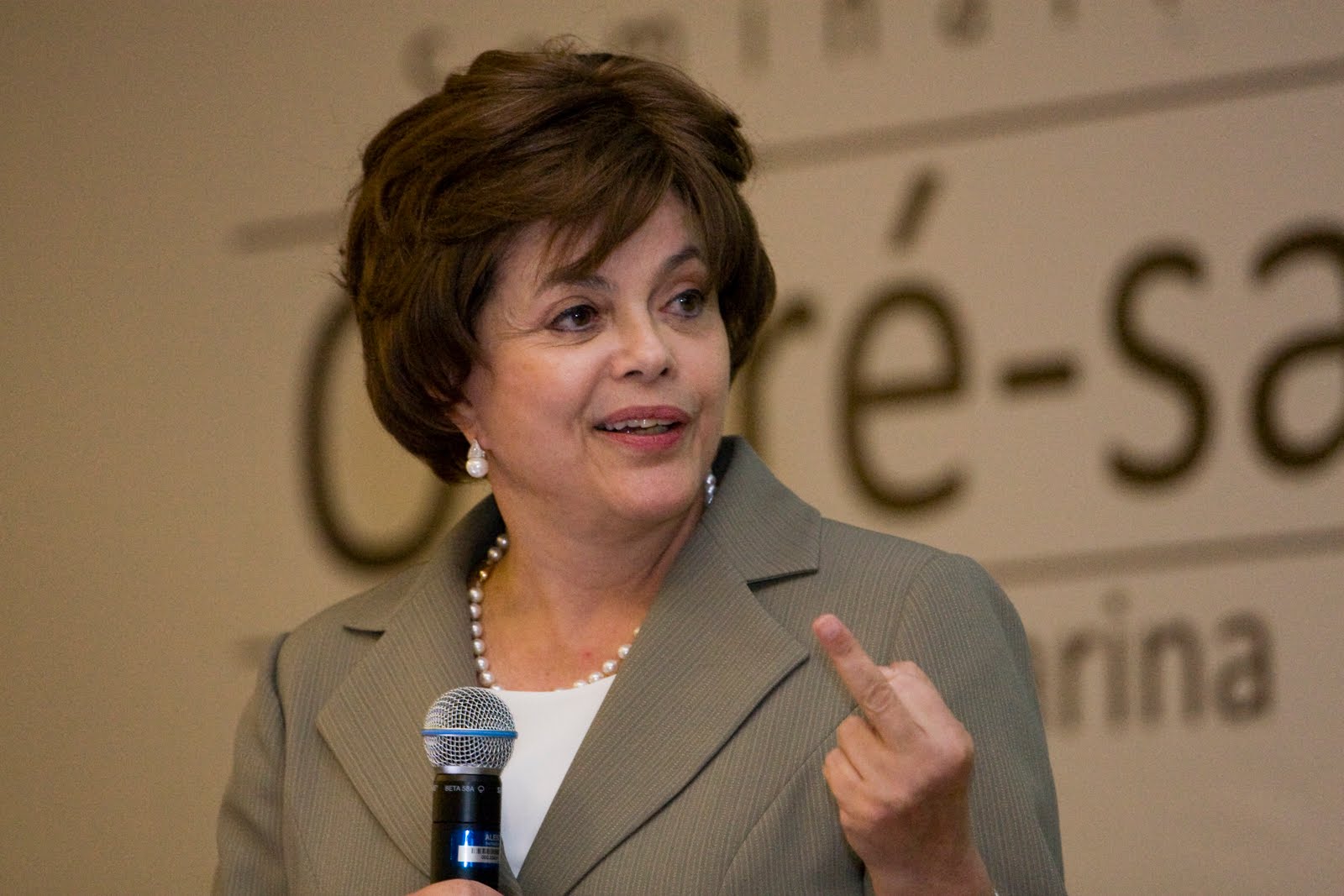 dilma.JPG