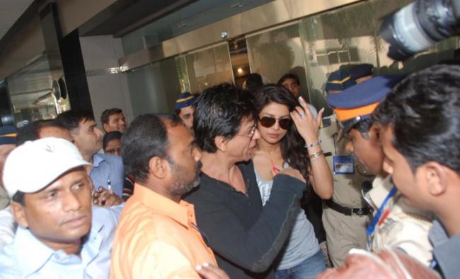 Priyanka Chopra & Shahrukh Khan returns from Berlin