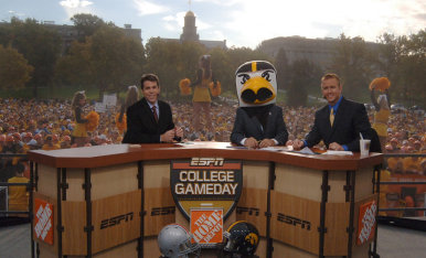 [gameday.jpg]