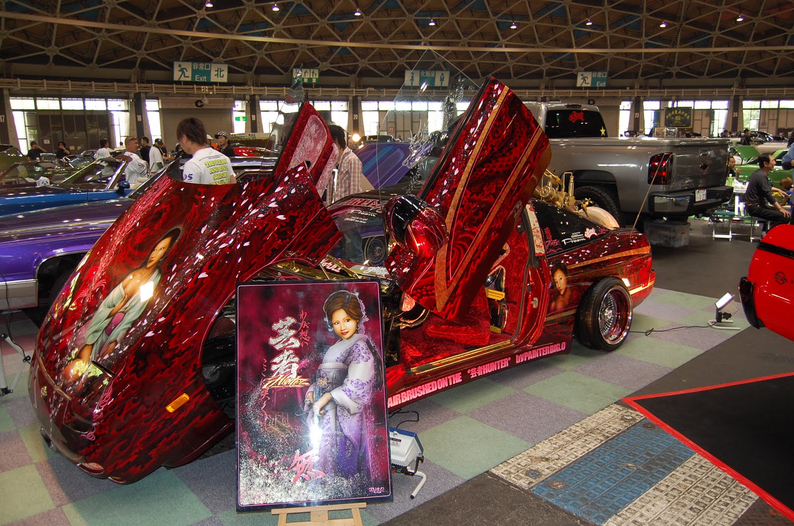 Travel with Tony and Bettina Maxi goes to the Japanese Lowrider Car Show
