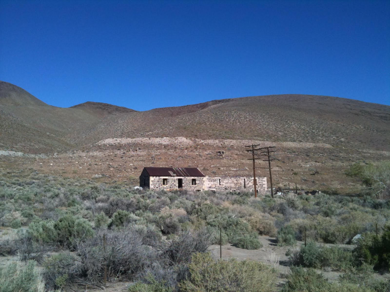 Walking Across America towards Yerington, Nevada