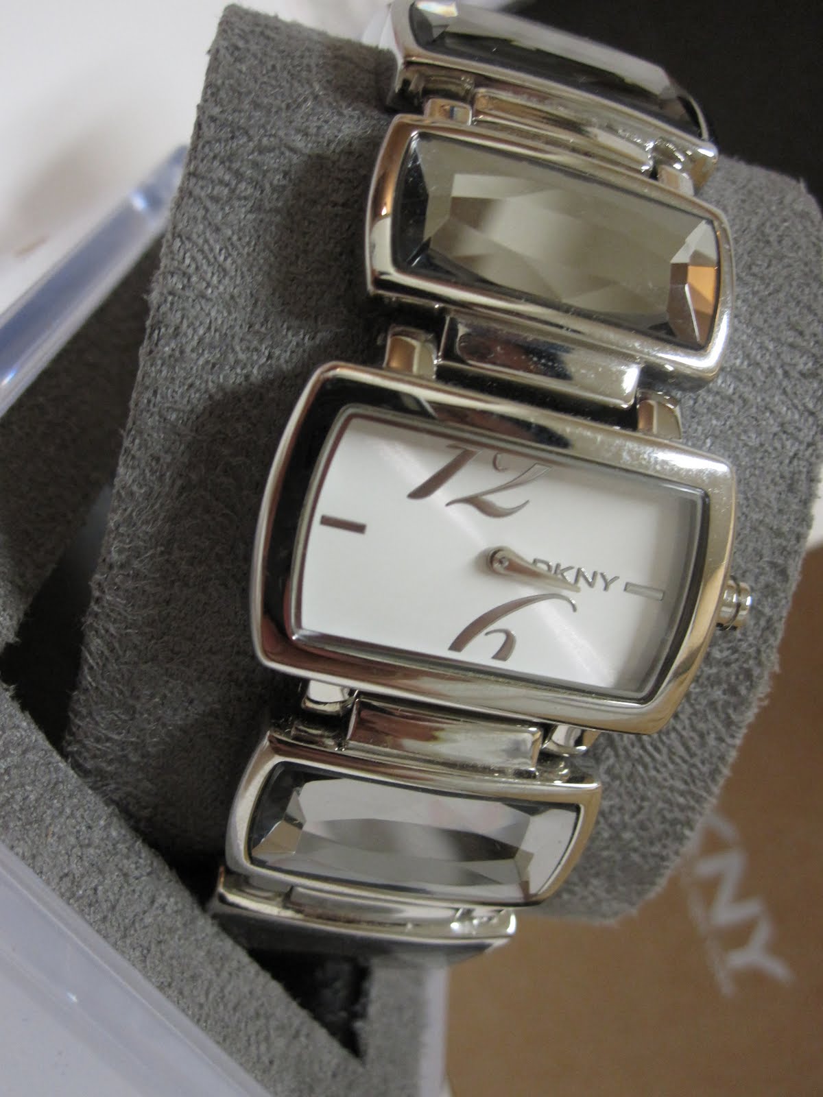 Sisterhood of Shopaholics DKNY Ladies Watches NY4246