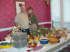 Bob and Vikki Riggs shared their home and holiday with a crowd of Loopers.