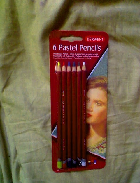 DERWENT 72-piece Pastel Pencil Set - 9587641
