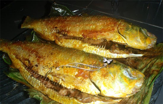 A.z.u.r.a.r.a.h.m.a.n: Ikan Terubok Bakar with Vege Egg Soup~