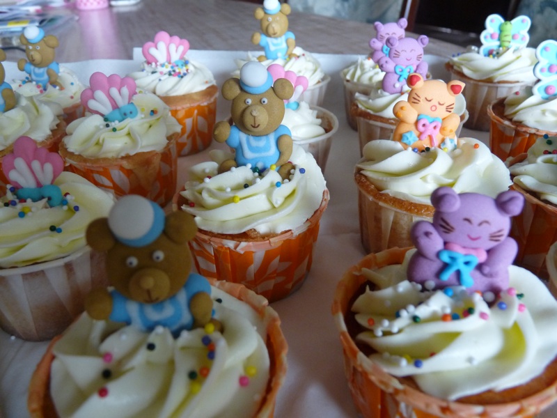 Heavenly Cake Creations Cupcakes Special Royal Icing