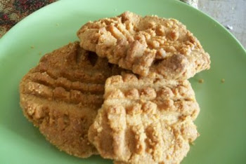 Peanut Butter Cookies (only 3 ingredients)