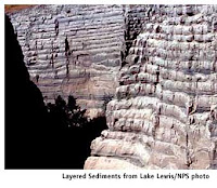 Fuente: http://www.glaciallakemissoula.org/virtualtour/lakesediments.html Capas de inundaciones consecutivas.