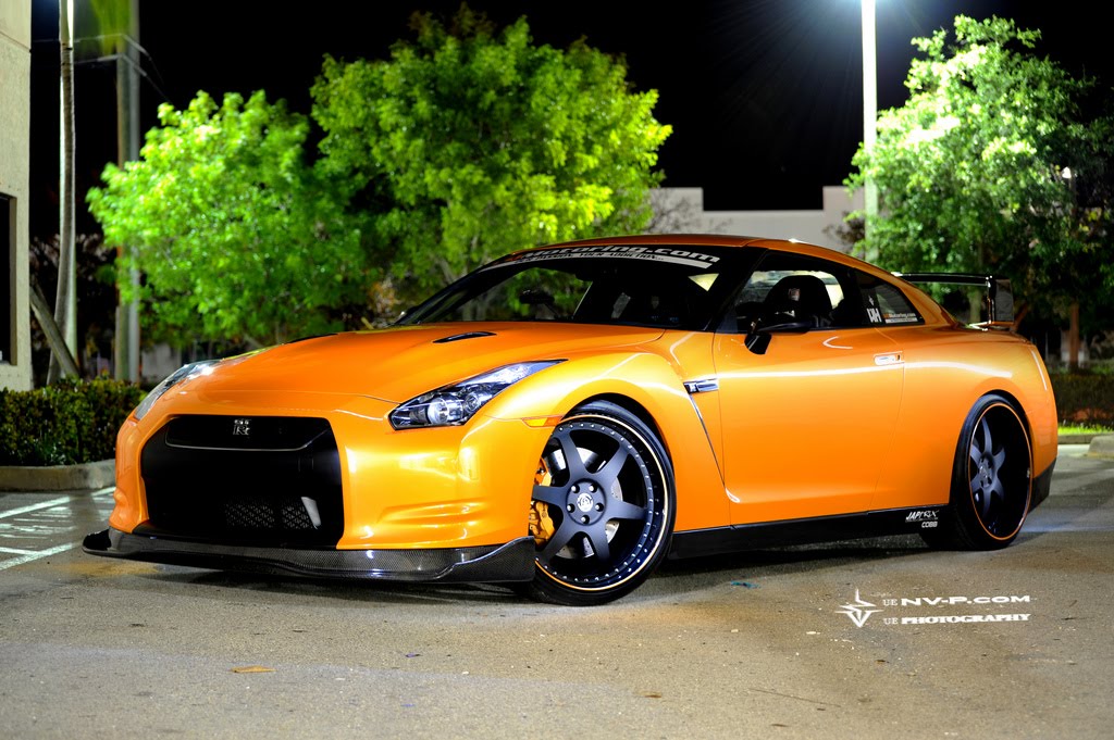Nissan GTR Orange