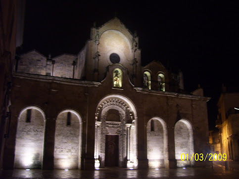 La Chiesa di San Giovanni Battista di sera.