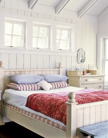 [Red-White-Blue-Vintage-Master-Bedroom-HTOURS0107-de.jpg]