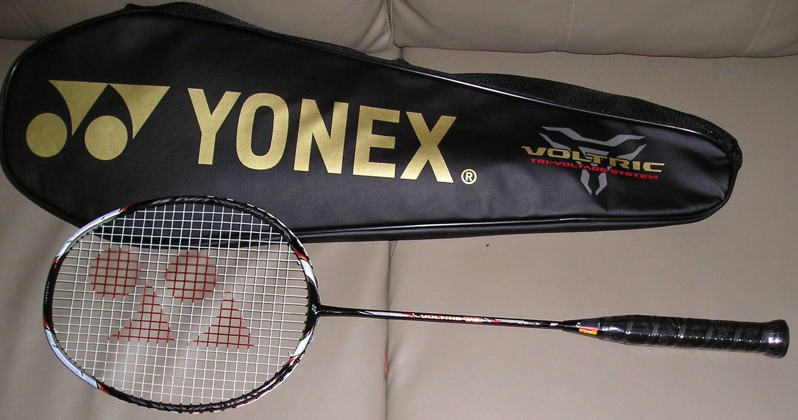 Badminton Research Yonex Voltric 70